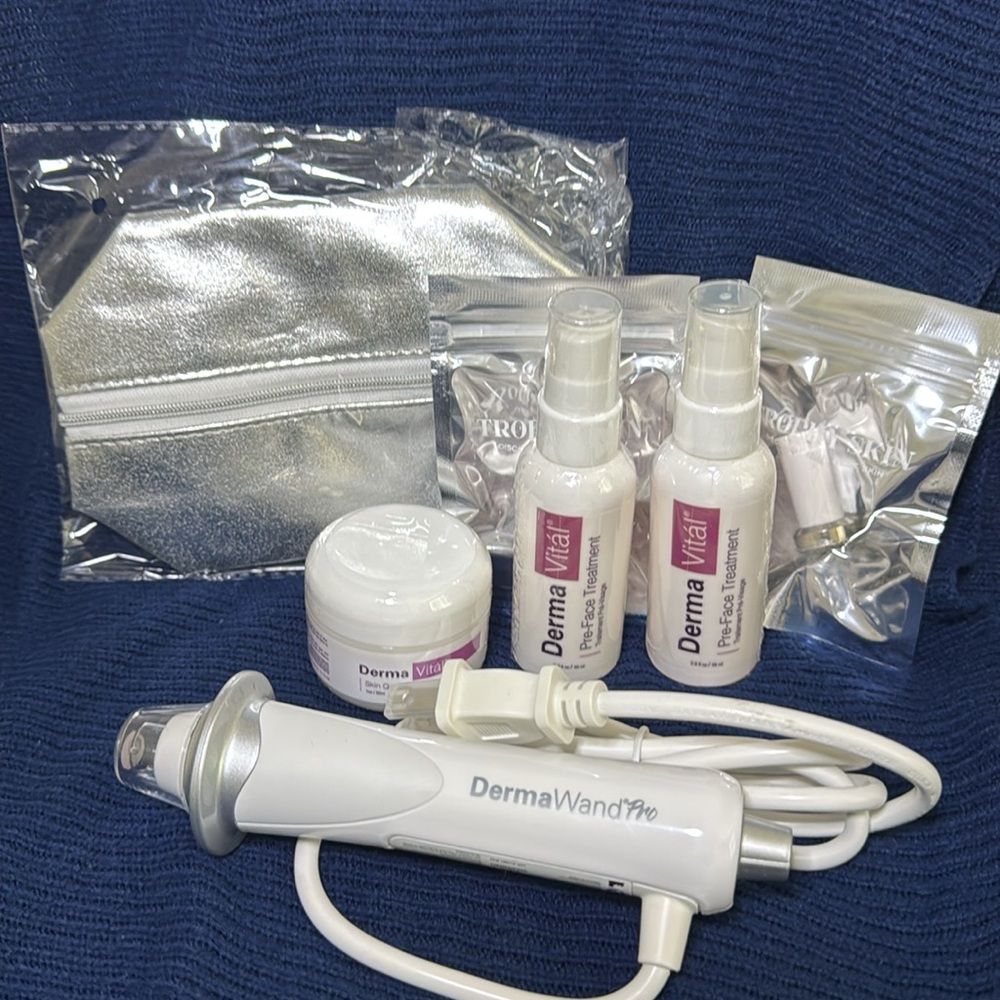 7pc DermaWand Pro Kit. *Brand New*